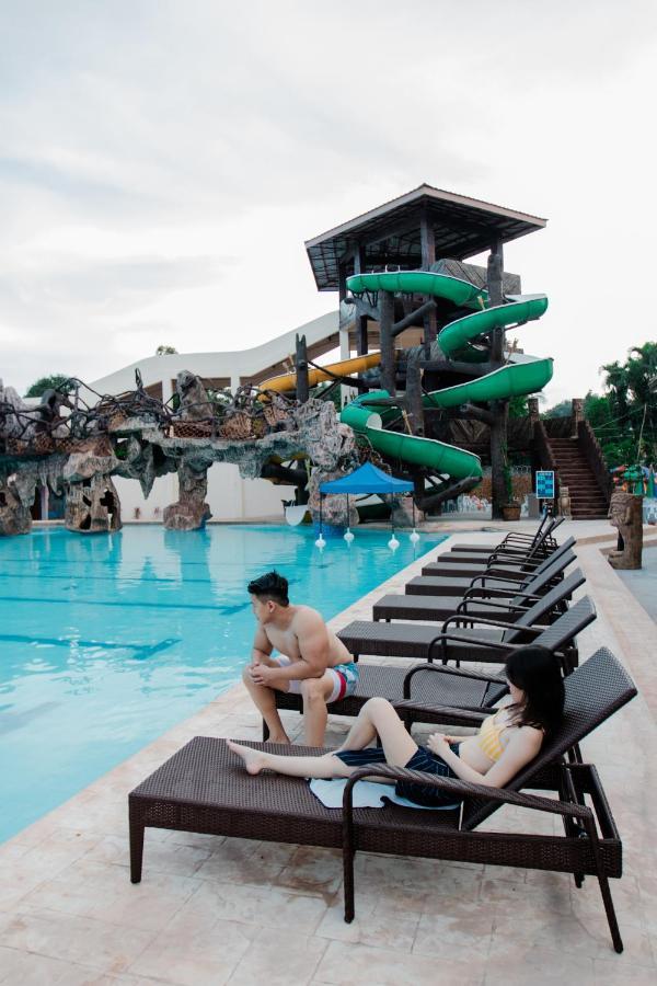 Port Royale Waterpark Resort Dumaguete City Extérieur photo